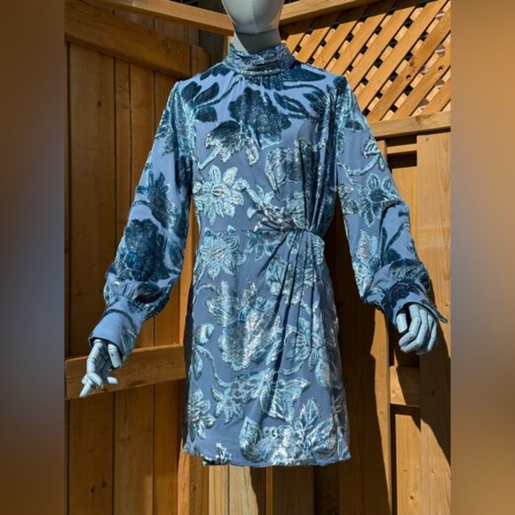 🆕 SIMKHAI 🧿 NWOT Halen Draped Velvet Mini Dress, Celestial Blue - Sz US 6 - Picture 2 of 15